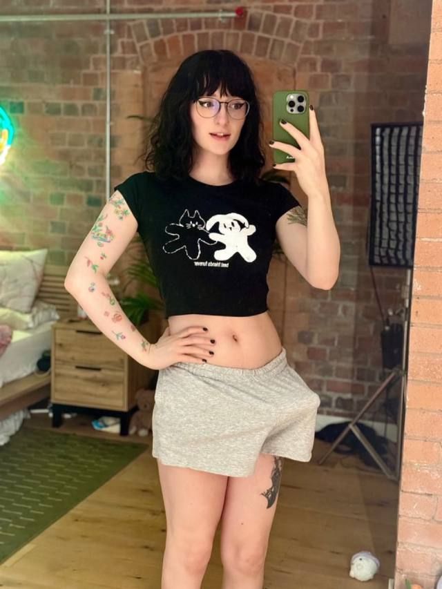 Hey yeah I’m 💯 looking for hook up rn, I’m trawwnsgender I’m into CUDDLING,KISSING,FUCKING,DEEPTHROATH MUTUAL ORAL,69 and all - Image 2